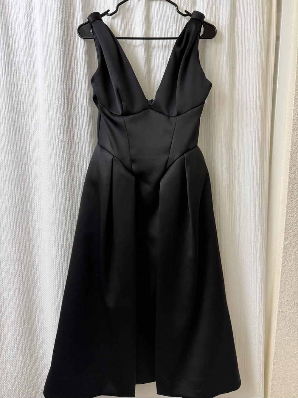 PALOMA SATIN 
Fuller Cup (D-E)